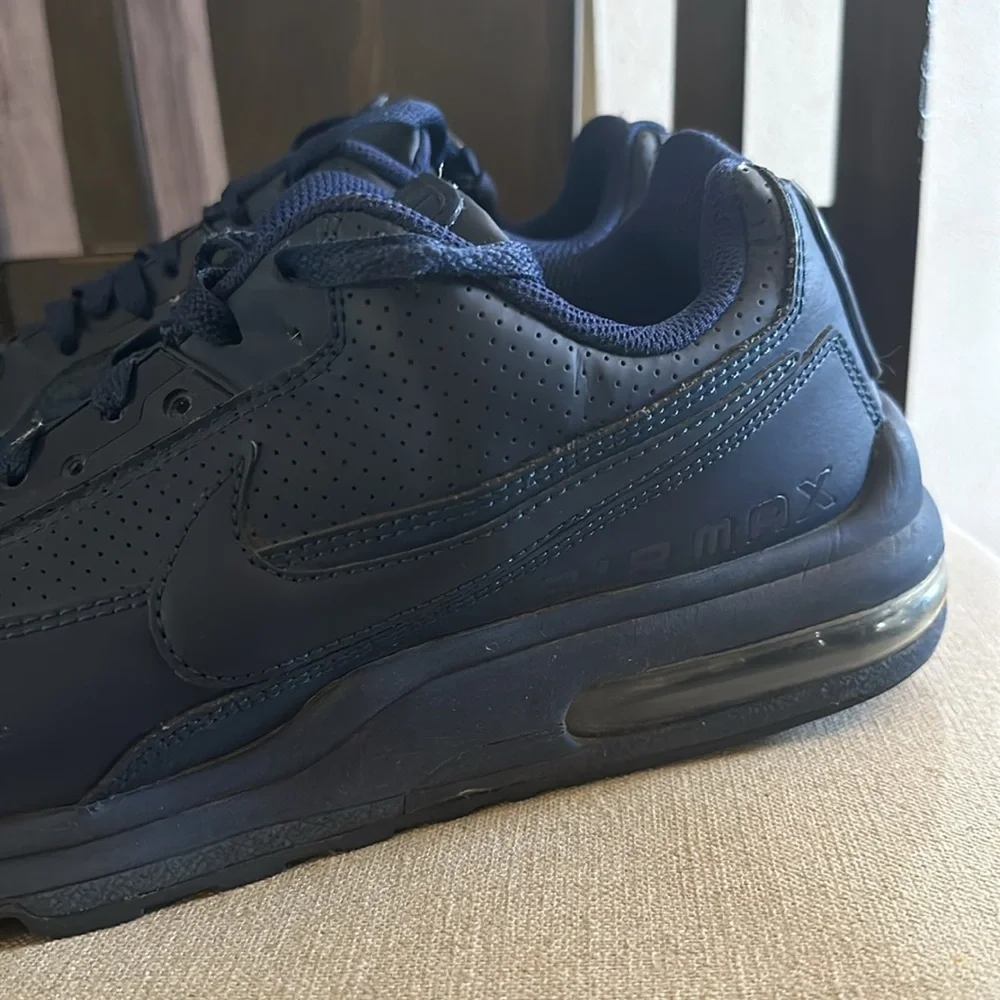 Nike Men’s Air Max LTD 3 Sneakers Midnight Navy (Navy Blue) Size 12
